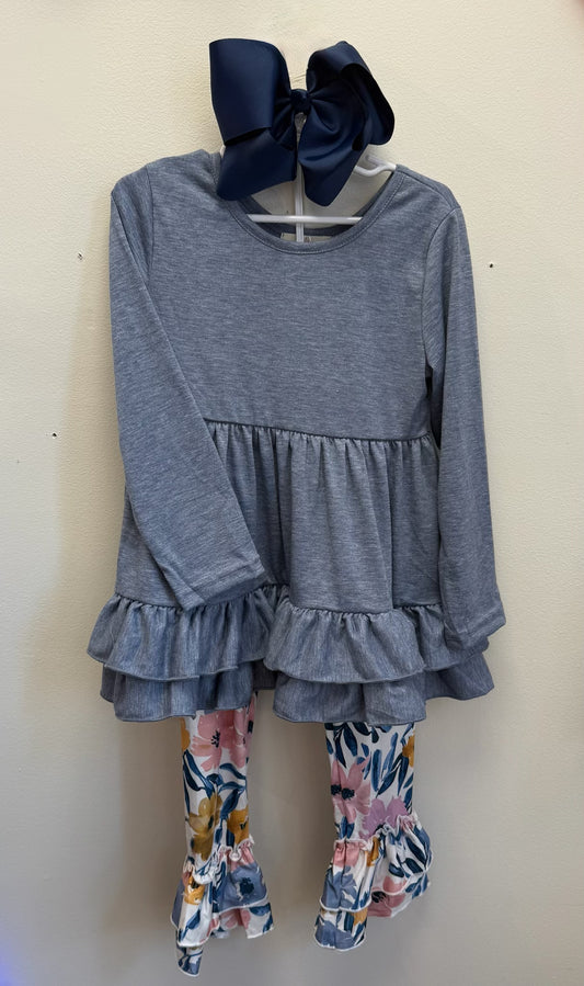 Two Piece Tunic and Bottoms Size 5
